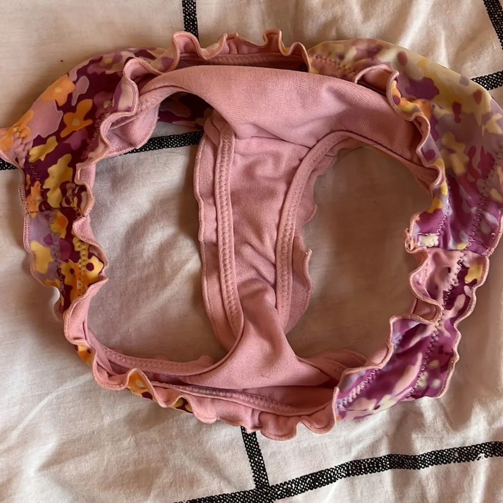 Floral purple girls bikini bottoms - Picture 3 of 3